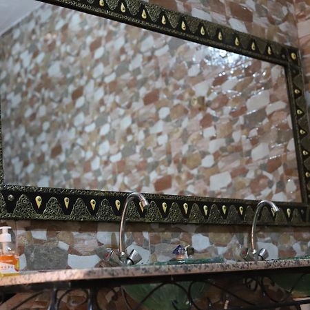 Dar Ilyana Hotel Ait Tiourhza Екстериор снимка